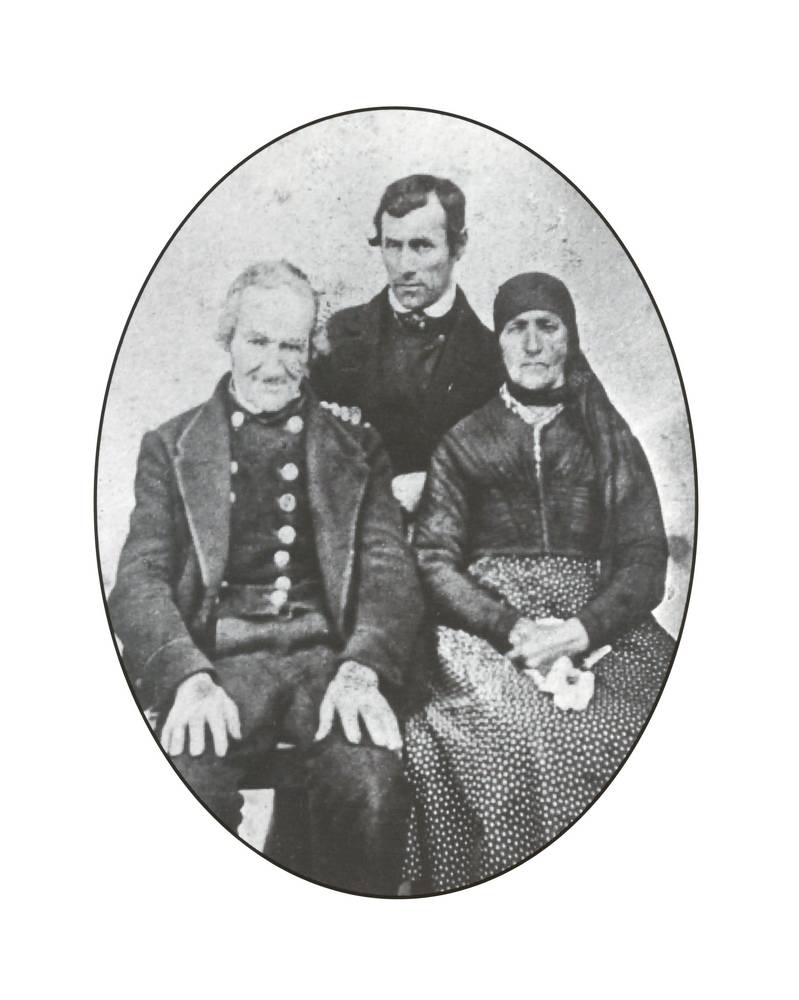 Familie Gruber, Fotografie der Familie Gruber, 1855, © Stille Nacht Museum Hallein | Stille Nacht Archiv Hallein
